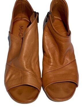 Mago Womens Leather 7.5 booties Fall Artisan Unique Cognac Sandals 7 ankle boots